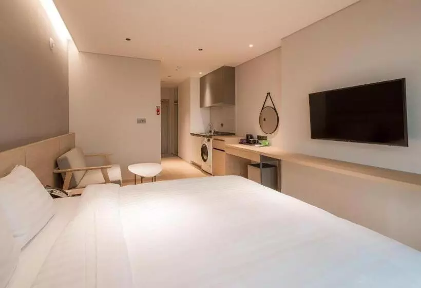 هتل Chestertons Sokcho