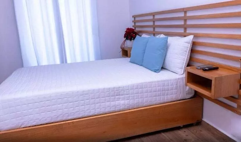 هتل Samana Suites