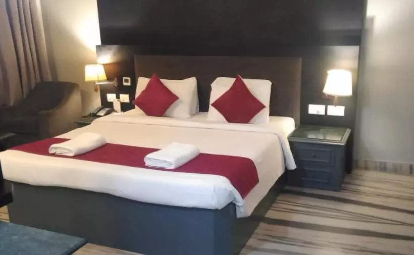 Zip By Spree Hotels Surabi International Vellore