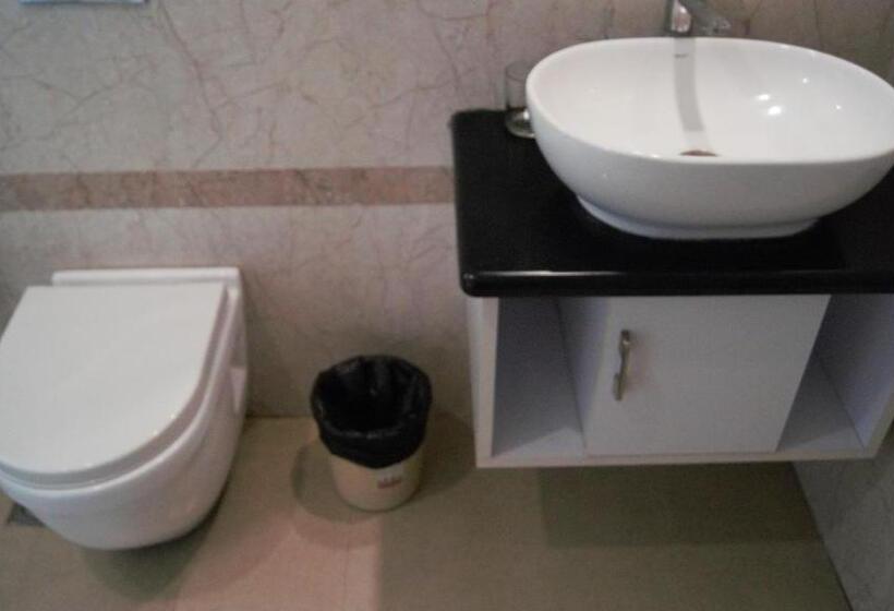 Zip By Spree Hotels Surabi International Vellore