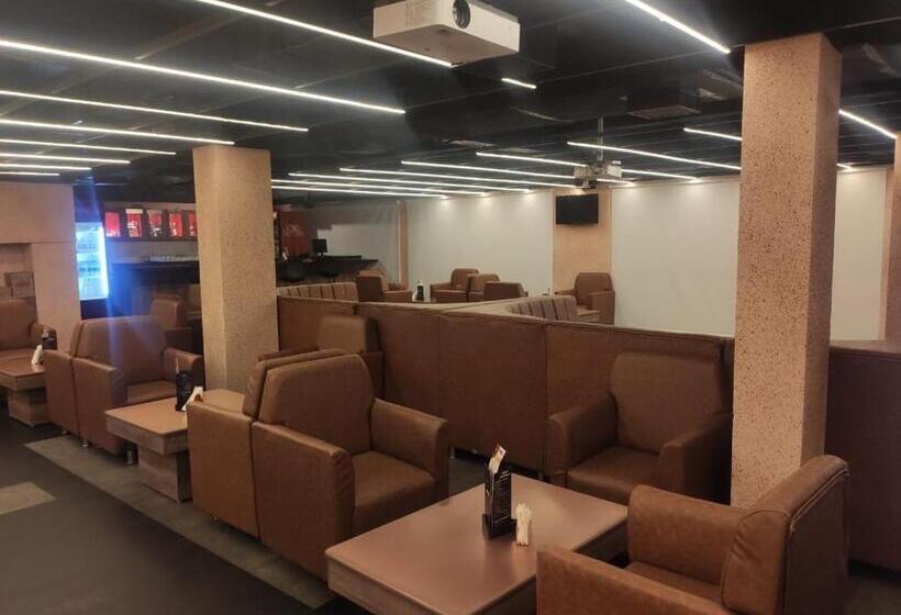 Zip By Spree Hotels Surabi International Vellore