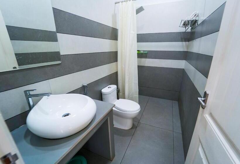 ペンション Munnar Majetsic Resort With Pool By Voye Homes