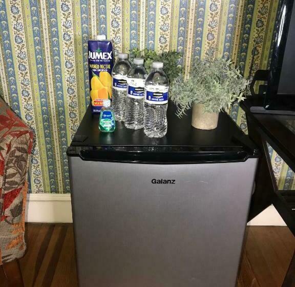 پانسیون Pacifico’s Place “2c”