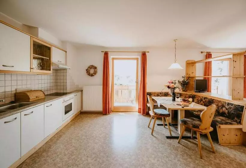 ペンション Peintnerhof Appartments & Zimmer