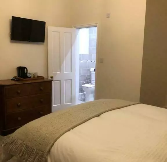 پانسیون The Old Lodge Guest House