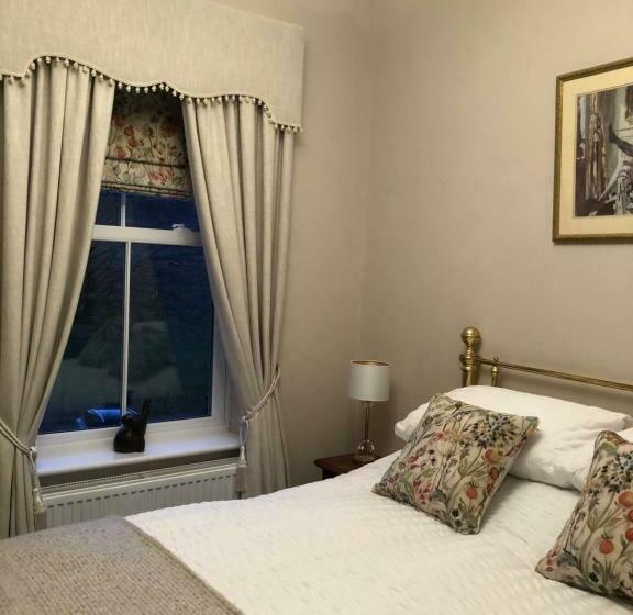 膳宿费 The Old Lodge Guest House