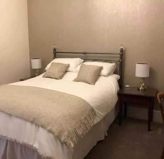 پانسیون The Old Lodge Guest House