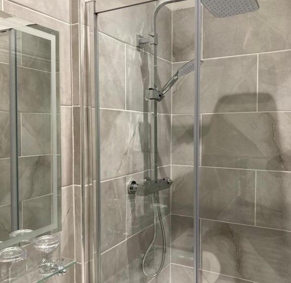 膳宿费 The Old Lodge Guest House