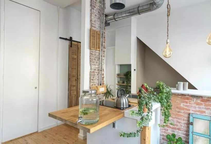 ベッドアンドブレックファースト Tiny Beachhouse