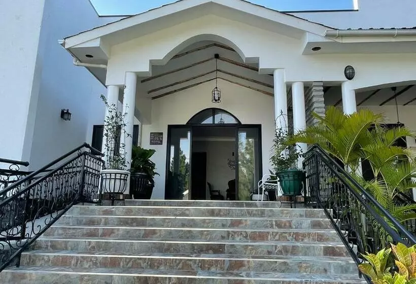 Home Bliss Hotel  Fort Portal Uganda
