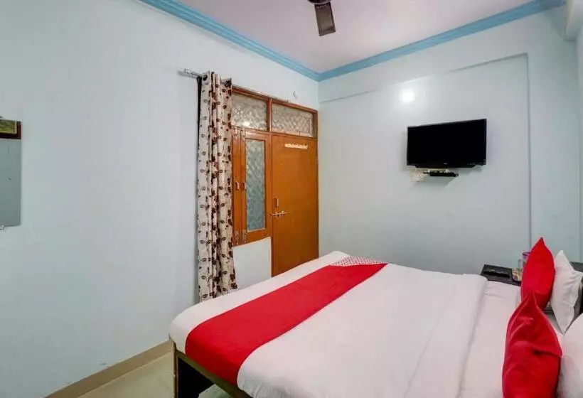 هتل Oyo 84006  Shiv Kripa
