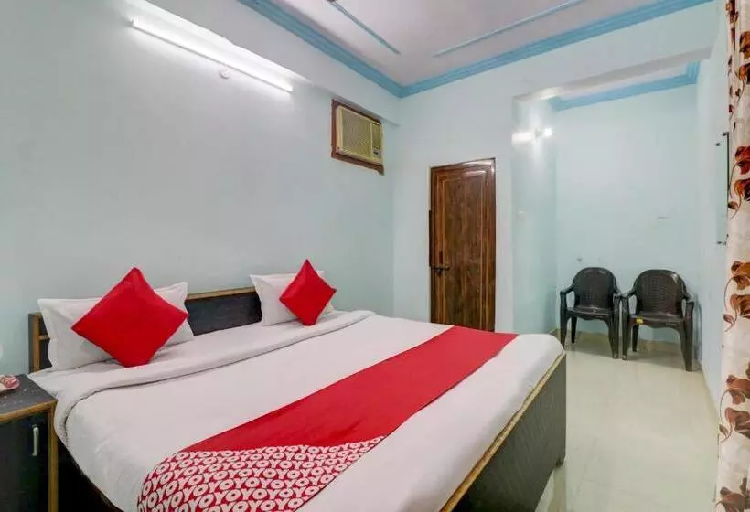 هتل Oyo 84006  Shiv Kripa