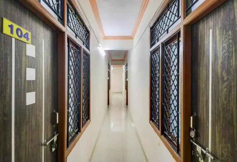 هتل Oyo 84006  Shiv Kripa