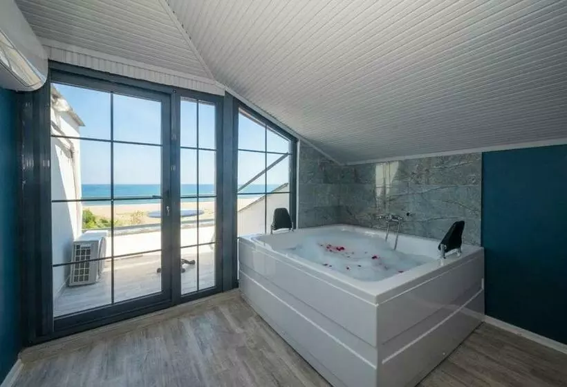 Hazal Otel