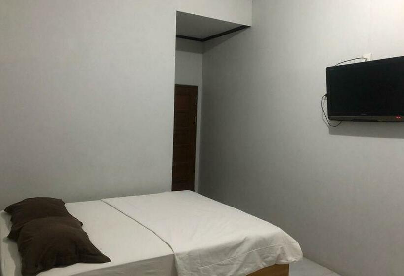 فندق Aulia Homestay Samarinda Syariah Redpartner