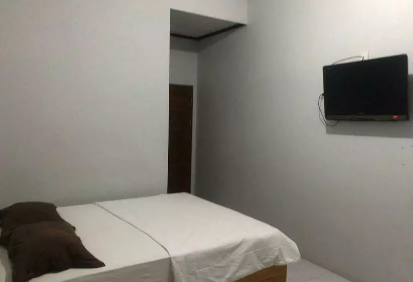 هتل Aulia Homestay Samarinda Syariah Redpartner