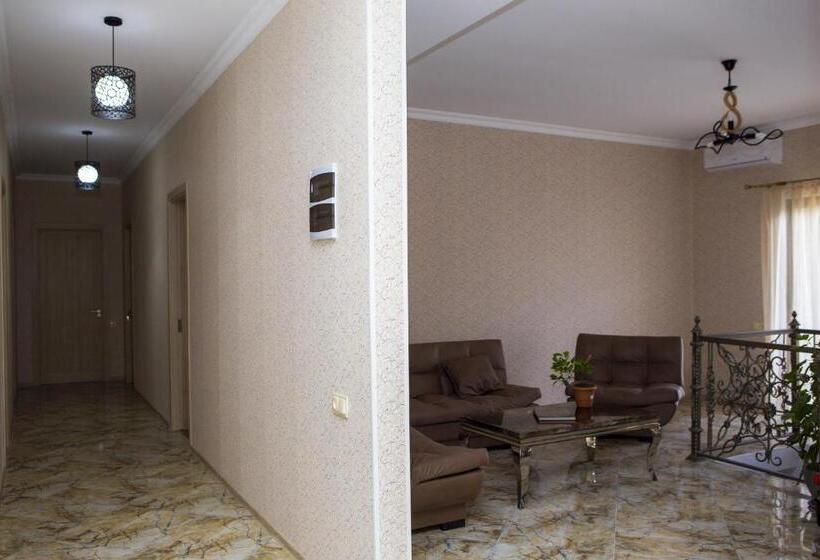 هتل Bekas Wine Cellar