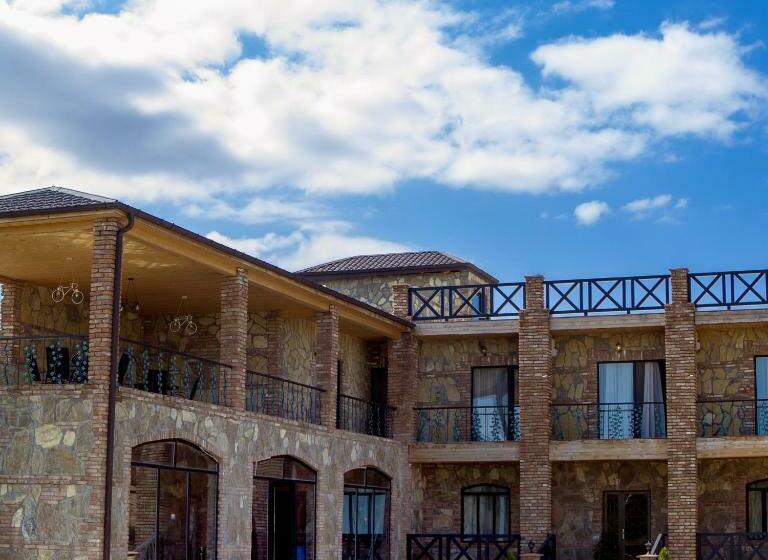 هتل Bekas Wine Cellar