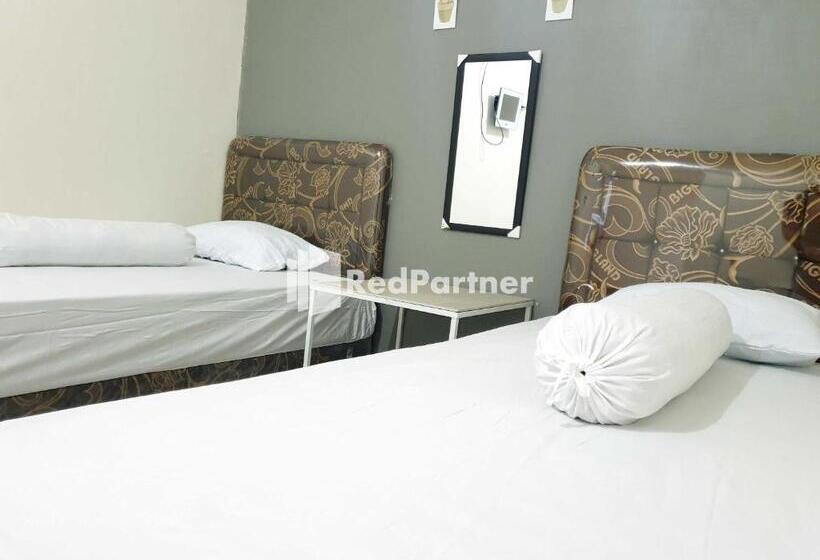 Otel Boarding House Syariah Mm Bone Redpartner