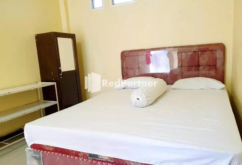 Hotelli Boarding House Syariah Mm Bone Redpartner