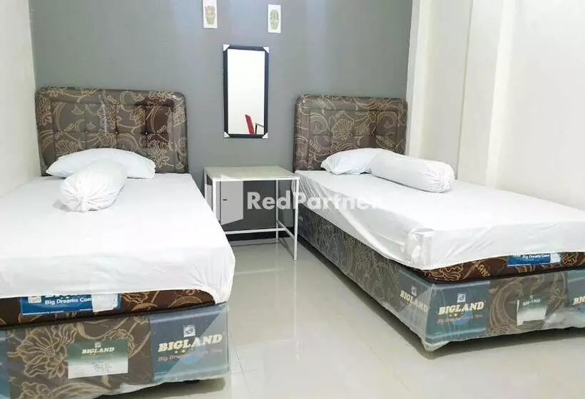 Hotelli Boarding House Syariah Mm Bone Redpartner