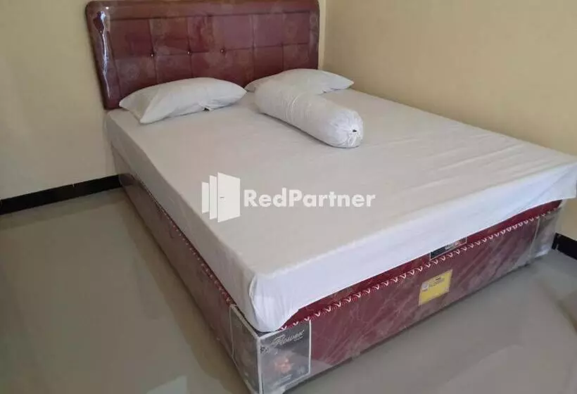 Hotelli Boarding House Syariah Mm Bone Redpartner