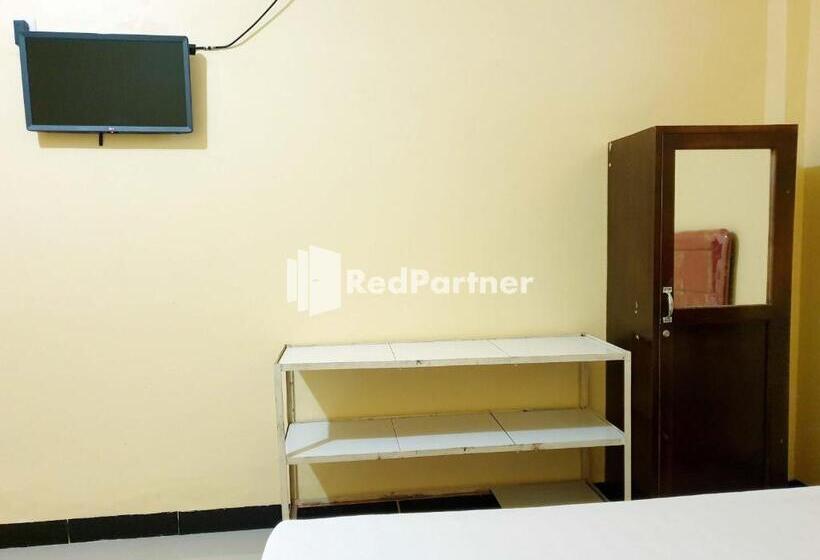 Otel Boarding House Syariah Mm Bone Redpartner