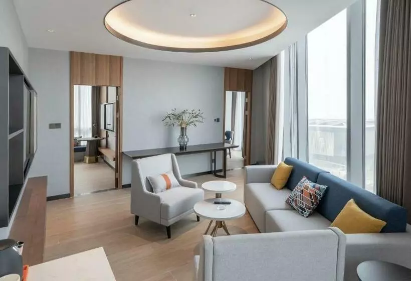 Hotelli Holiday Inn Express Jining Cultural Center, An Ihg