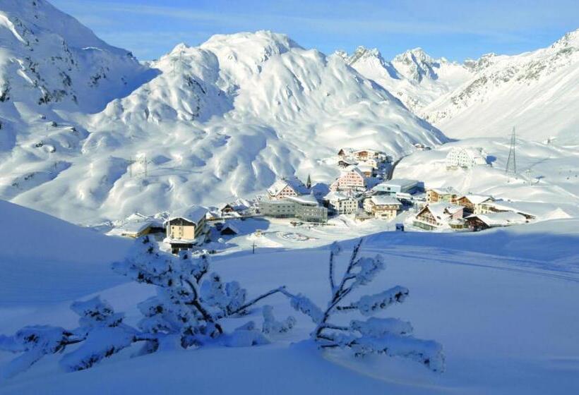 پانسیون Arlberghöhe