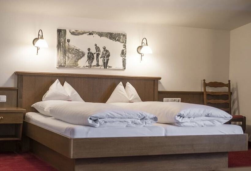 پانسیون Arlberghöhe