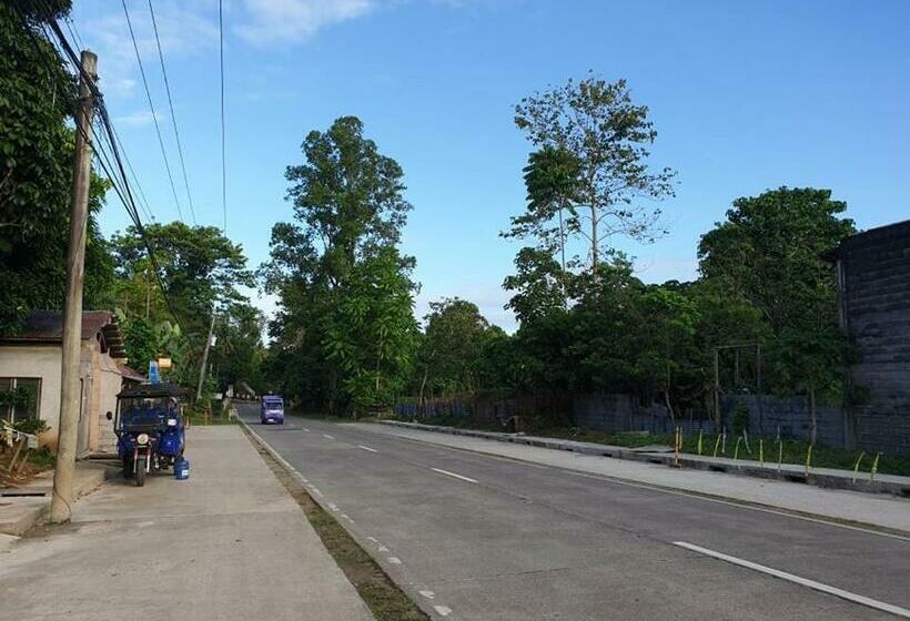 ユースホステル Camiguin Kalimba De Luna Inn