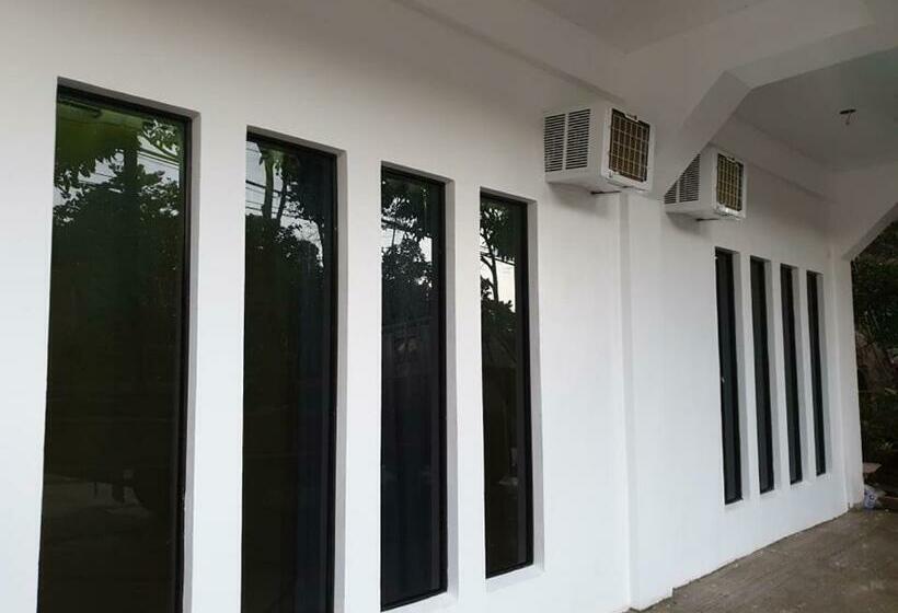 ユースホステル Camiguin Kalimba De Luna Inn