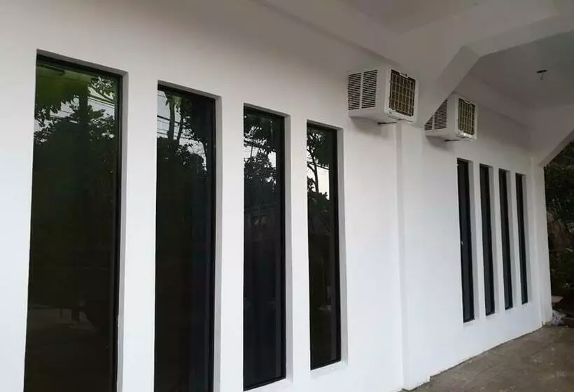 ユースホステル Camiguin Kalimba De Luna Inn