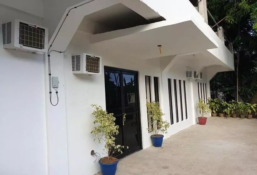 ユースホステル Camiguin Kalimba De Luna Inn