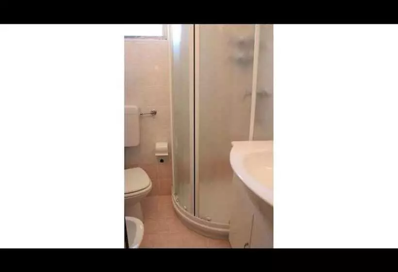 ベッドアンドブレックファースト Cozy Charm Near The Beach   Beahost