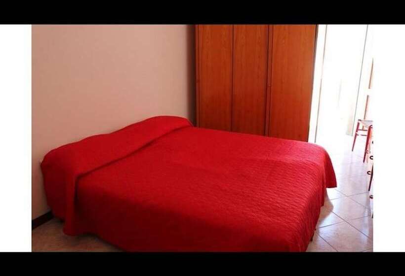 تختخواب و صبحانه Cozy Charm Near The Beach   Beahost