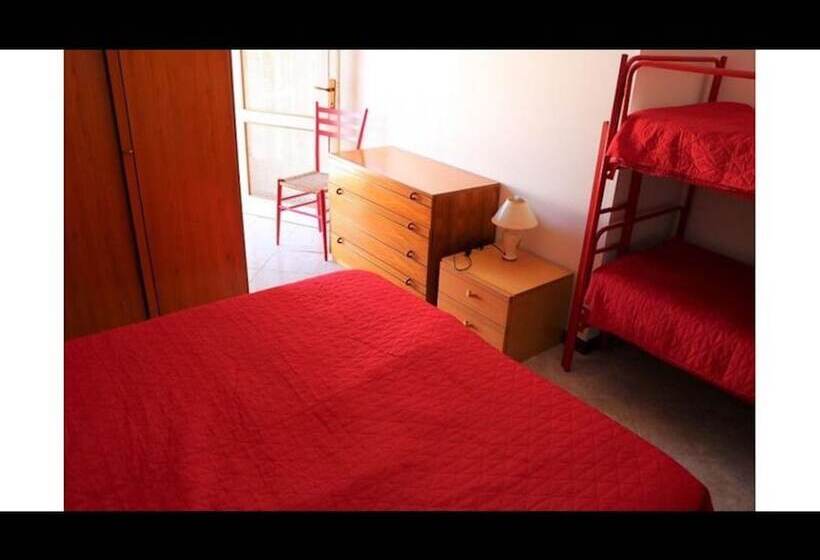 تختخواب و صبحانه Cozy Charm Near The Beach   Beahost