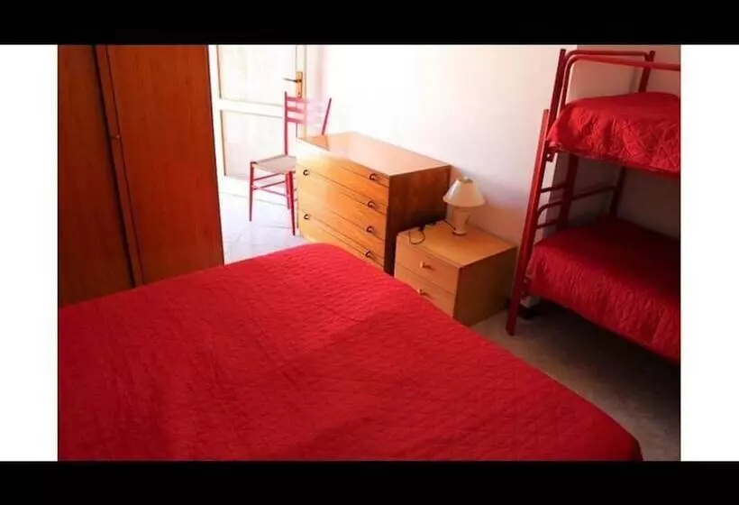 ベッドアンドブレックファースト Cozy Charm Near The Beach   Beahost