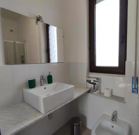 تختخواب و صبحانه Cristian Rooms