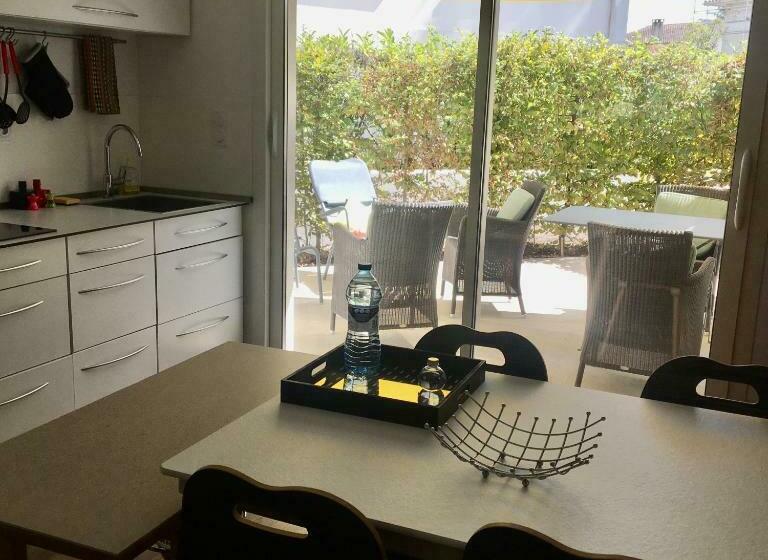 تختخواب و صبحانه La Maison Des Hérissons