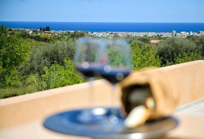 تختخواب و صبحانه Luccicamare Family Run Beb