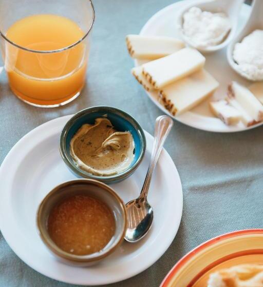 تختخواب و صبحانه Luccicamare Family Run Beb