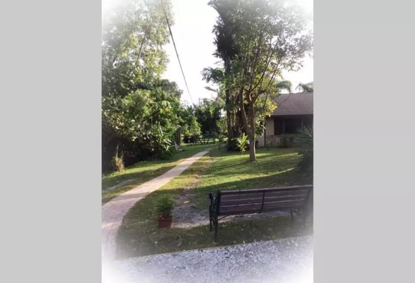 Aamiaismajoitus (B&B) La Quiete Cove For One