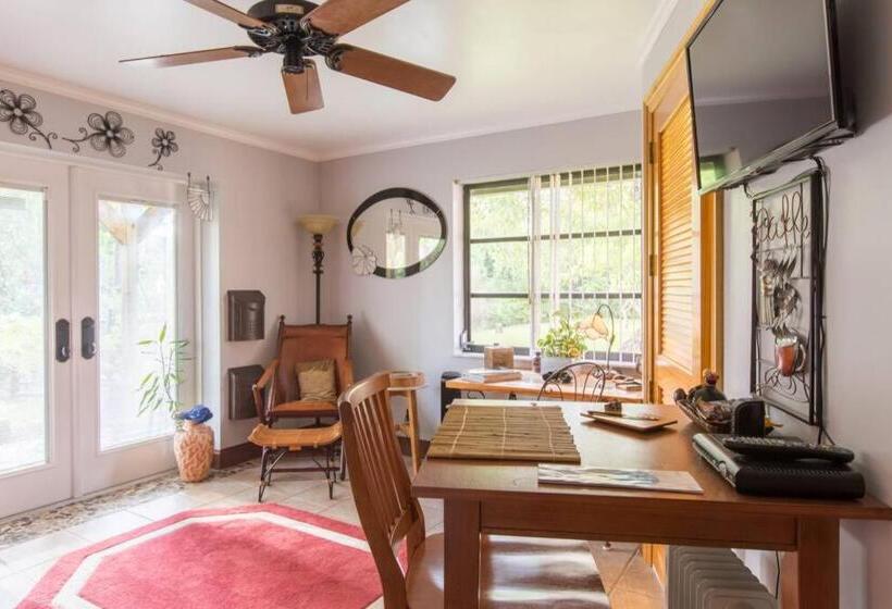 مبيت وإفطار La Quiete Cove For One