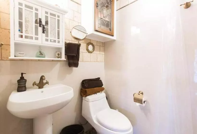 Aamiaismajoitus (B&B) La Quiete Cove For One