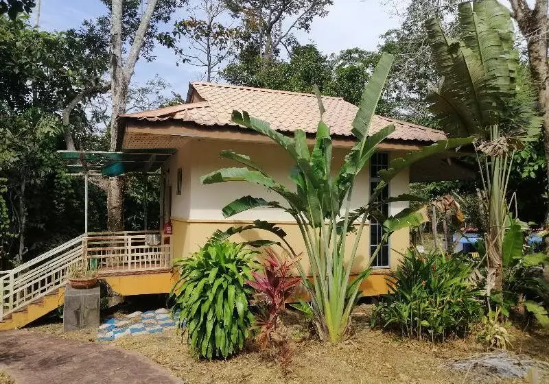 ホテル Spot On 89954 D Yan Chalet