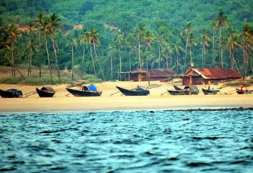 Hotelli Vedaa Holidays Resort