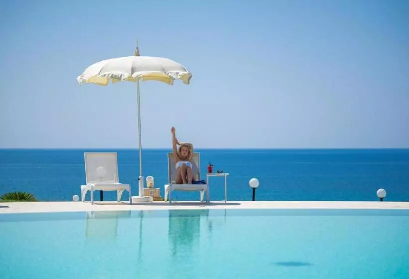 Le Castella Resort & Beach