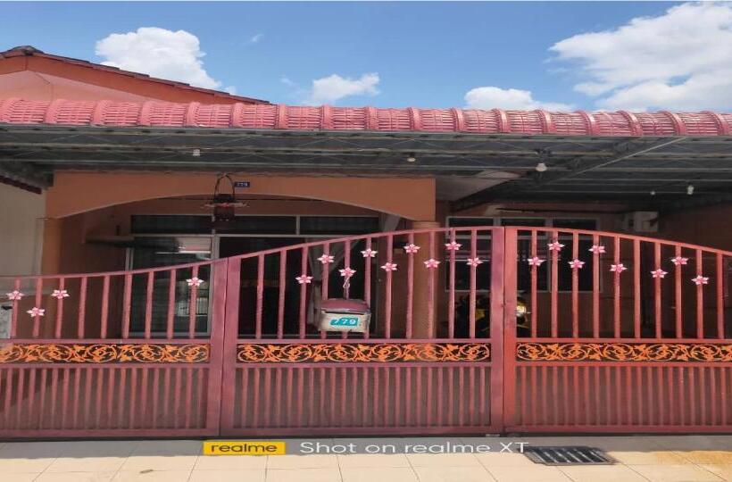 پانسیون Homestay Tengku Maheran