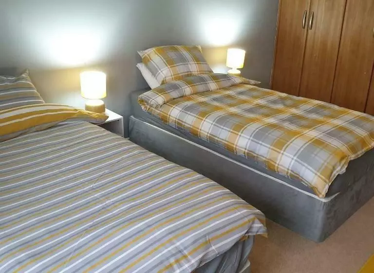 پانسیون Queens Rooms, A Perfect Stay, Next To Shopping Parks And Central Manchester